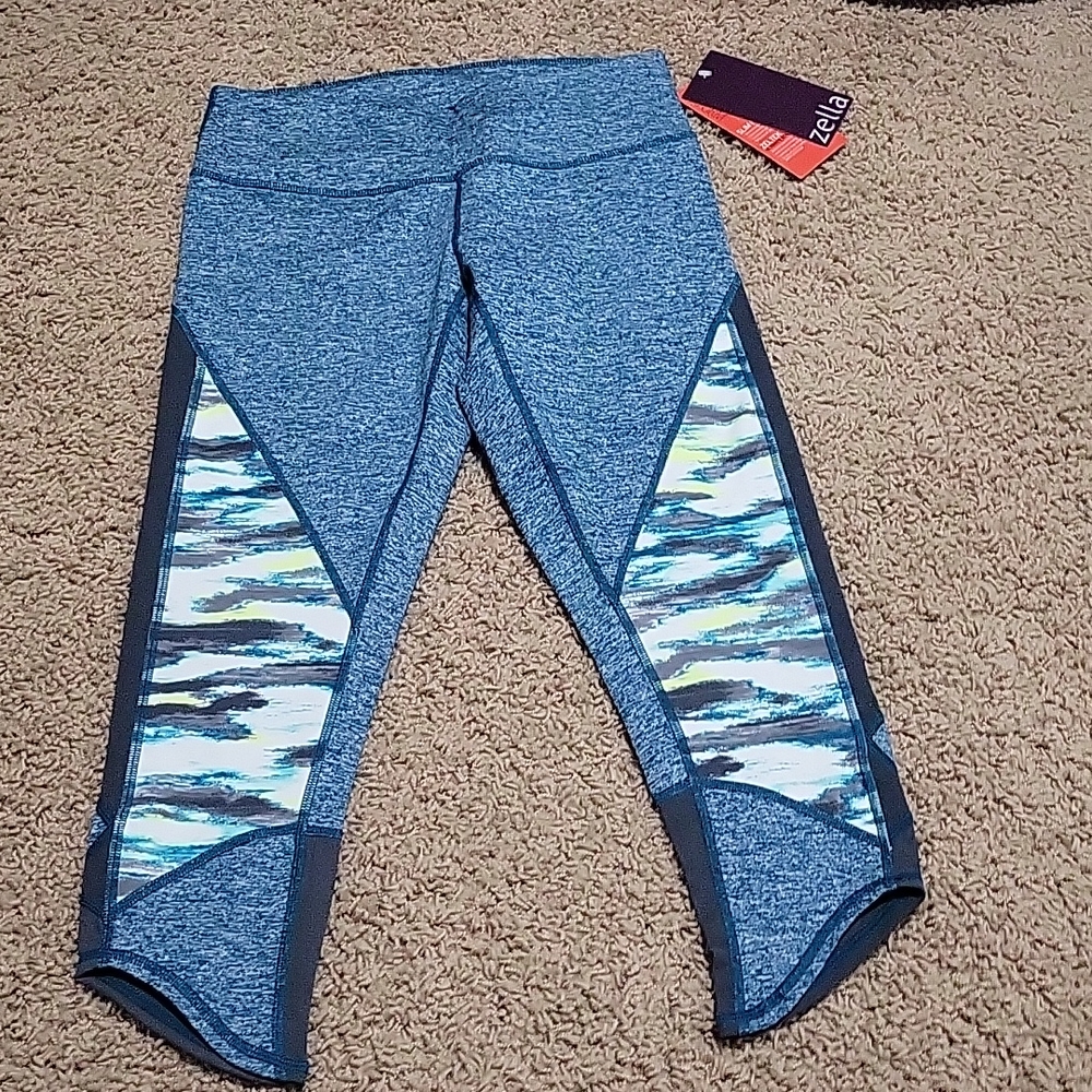 New with tags zella crop leggings